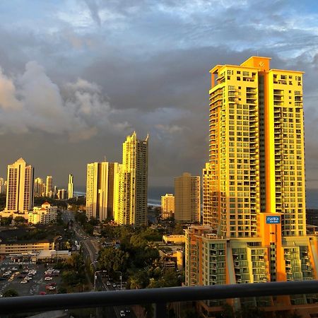 Solaire Apartments โกลด์โคสต์ ภายนอก รูปภาพ