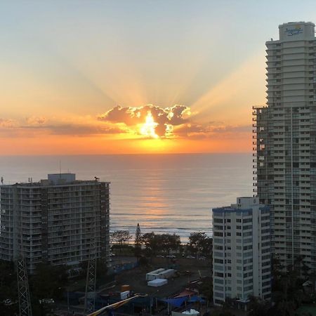 Solaire Apartments โกลด์โคสต์ ภายนอก รูปภาพ