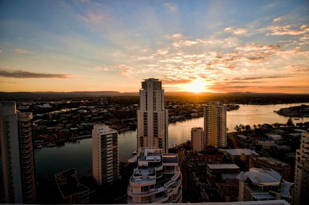 Solaire Apartments โกลด์โคสต์ ภายนอก รูปภาพ